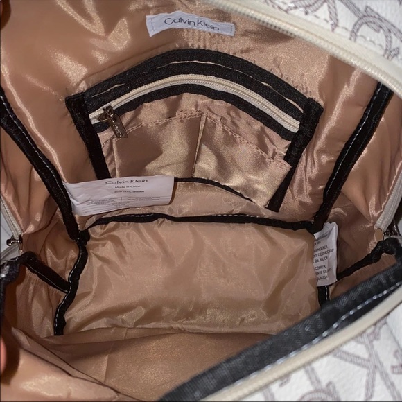 NWT Calvin Klein Medium Backpack - Picture 3 of 7